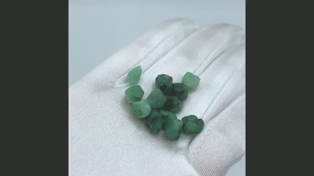 Raw EMERALD Gemstone, Dainty MAY Birthstone, 1mm Hole Center Drill, Heart Chakra Healing Crystal, Loose Gemstone Retail & Wholesale (G05RAW)
